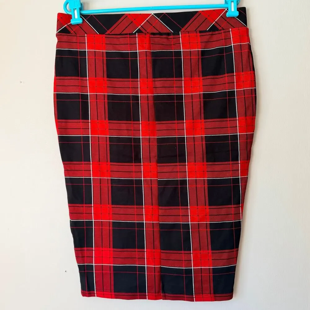 Torrid Skirt Red and Black Plaid Size 1X - Picture 2 of 11
